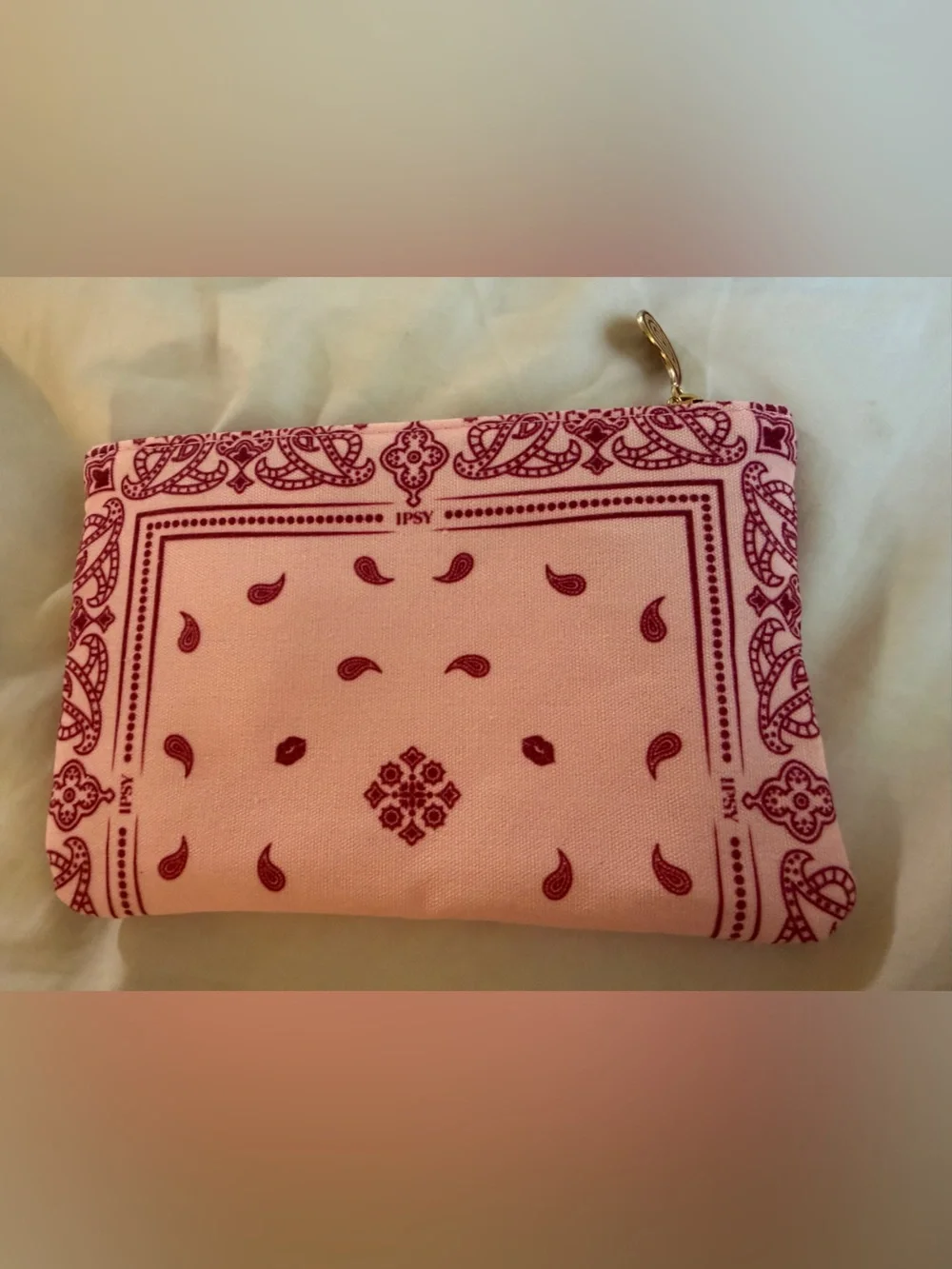 💙 4/$20 Ipsy Pink Paisley Cosmetic Bag